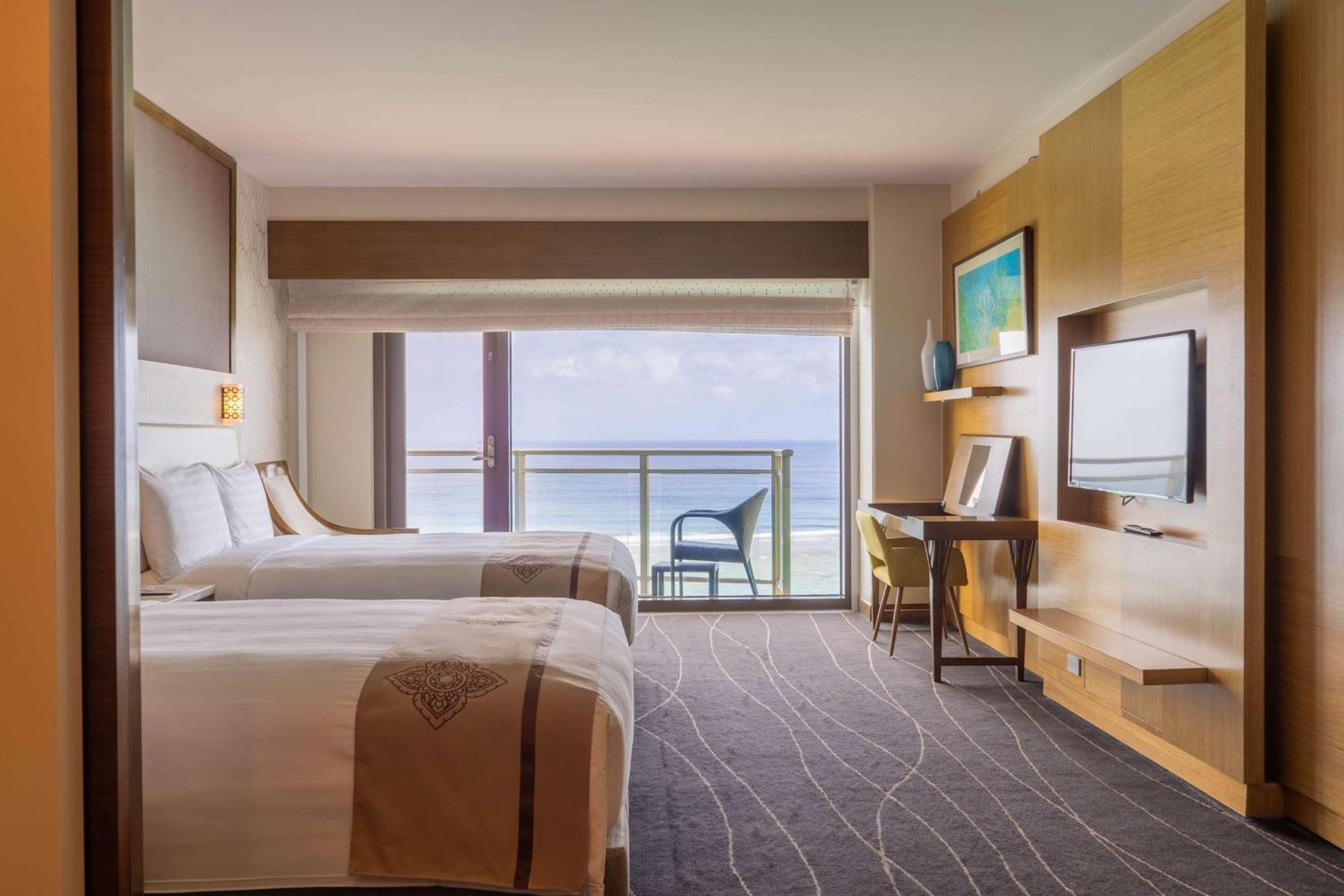 Dusit Thani Guam Resort Tumon Exterior foto